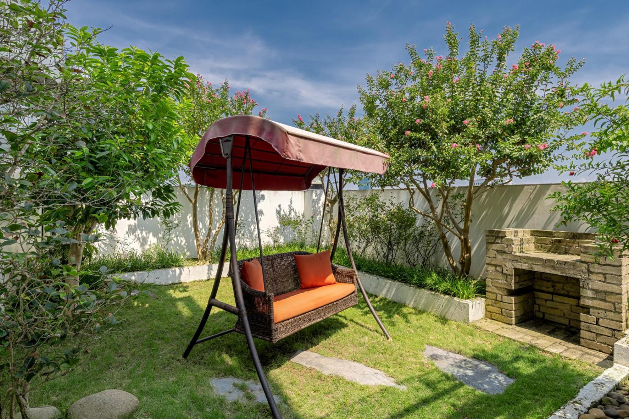 Somerset Hoa Binh Hanoi Exterior photo