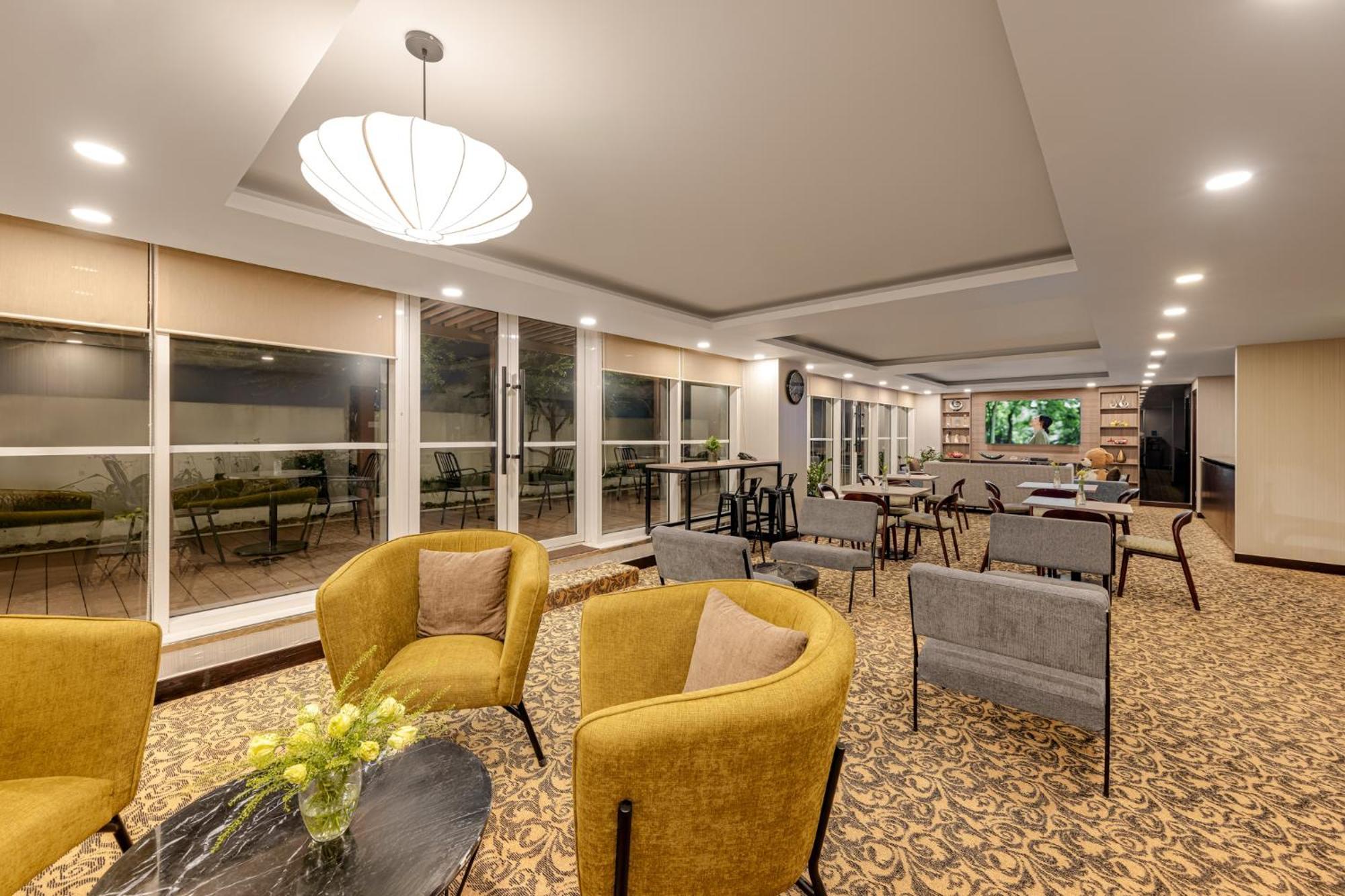 Somerset Hoa Binh Hanoi Exterior photo